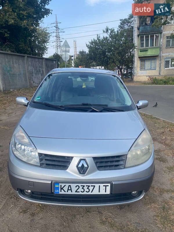 Минивэн Renault Scenic 2005 в 