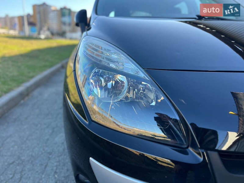 Минивэн Renault Scenic 2011 в Киеве фото 54 Минивэн Renault Scenic 2011 в Киеве