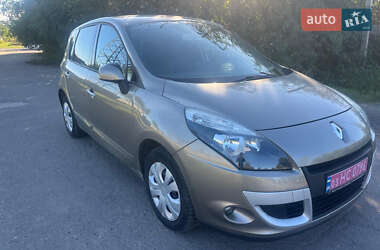 Renault Scenic 2011