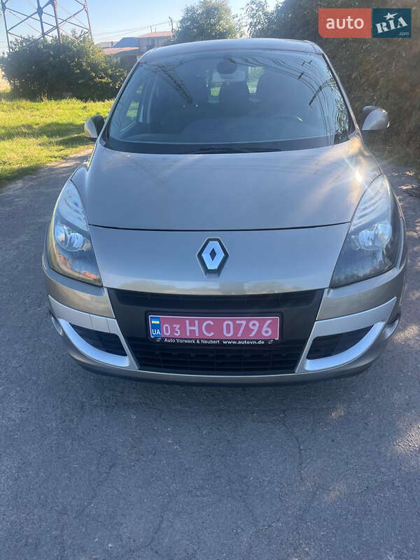 Минивэн Renault Scenic 2011 в Луцке