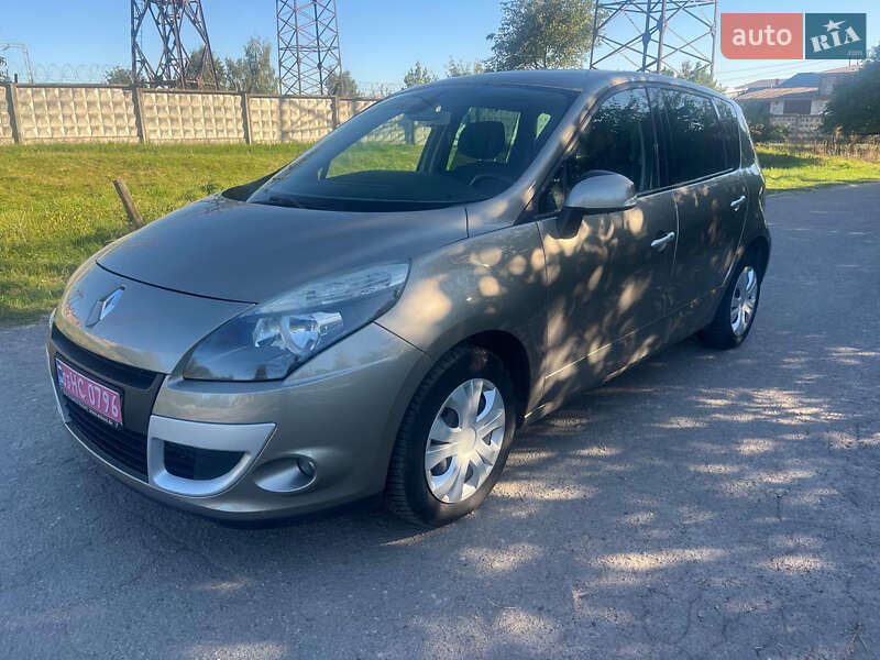 Минивэн Renault Scenic 2011 в Луцке