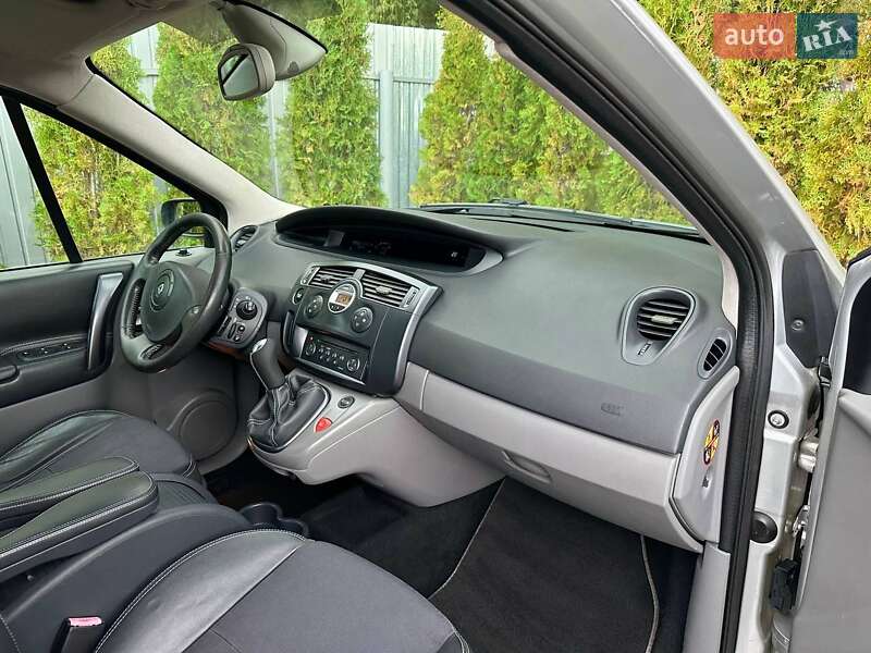 Минивэн Renault Scenic 2005 в Полтаве