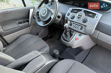 Минивэн Renault Scenic 2006 в 