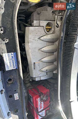 Минивэн Renault Scenic 2004 в 