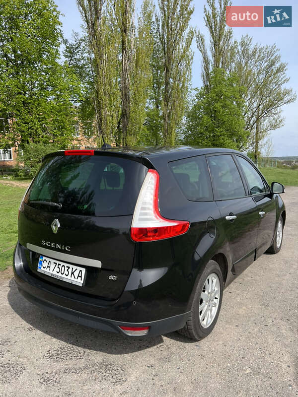 Минивэн Renault Scenic 2009 в Киеве