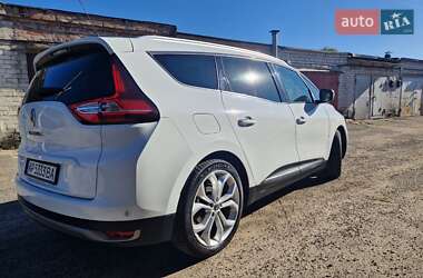 Минивэн Renault Scenic 2017 в 