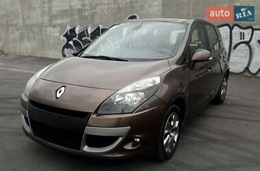 Renault Scenic 2011