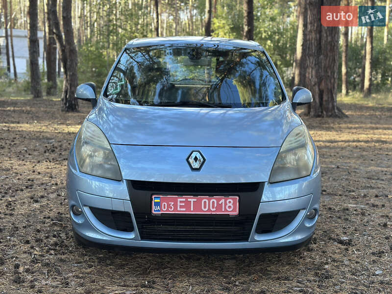 Минивэн Renault Scenic 2010 в Киеве