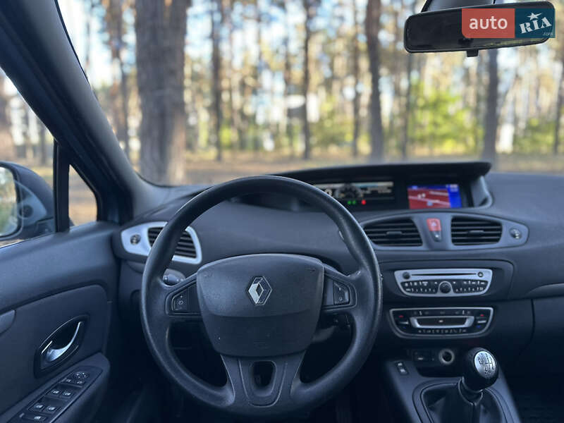 Минивэн Renault Scenic 2010 в Киеве