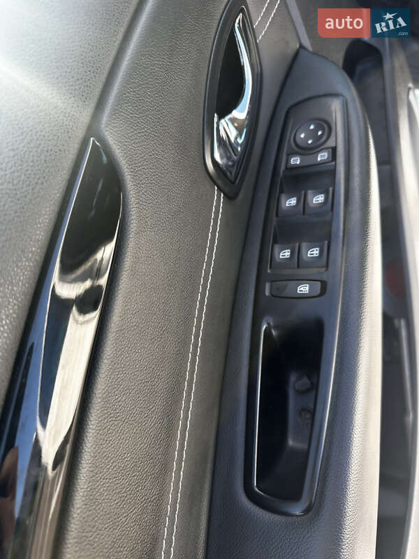 Минивэн Renault Scenic 2015 в Львове