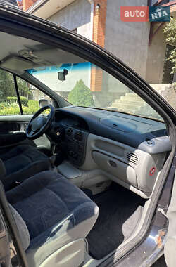 Минивэн Renault Scenic 2000 в 