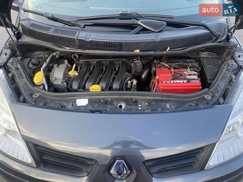 Минивэн Renault Scenic 2007 в Золочеве