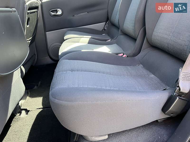 Минивэн Renault Scenic 2007 в Золочеве
