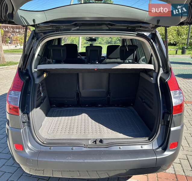 Минивэн Renault Scenic 2007 в Золочеве