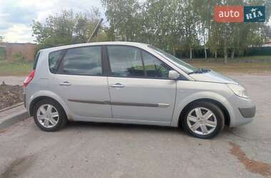 Минивэн Renault Scenic 2004 в 