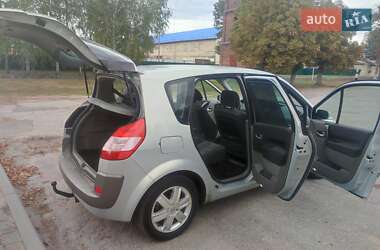 Минивэн Renault Scenic 2004 в 