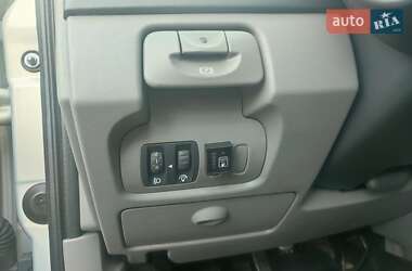 Минивэн Renault Scenic 2004 в 
