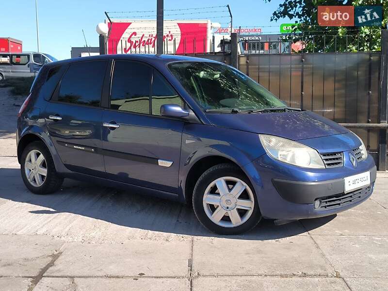 Минивэн Renault Scenic 2003 в 