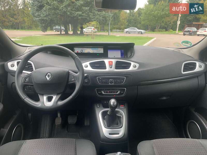Минивэн Renault Scenic 2010 в Ровно