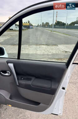 Минивэн Renault Scenic 2008 в 