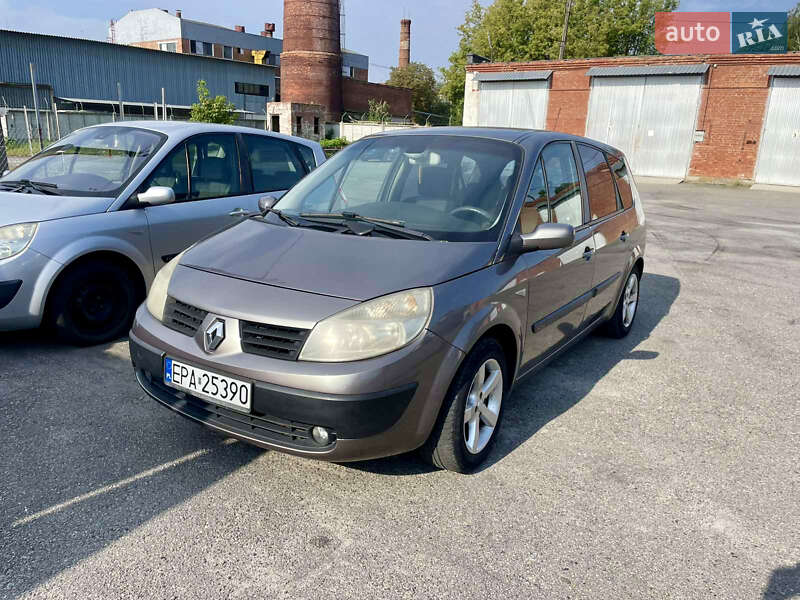 Минивэн Renault Scenic 2004 в Красилове