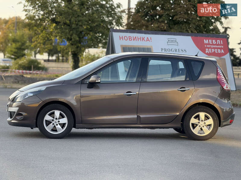 Минивэн Renault Scenic 2010 в Днепре