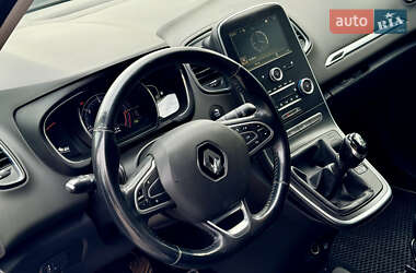 Минивэн Renault Scenic 2017 в 