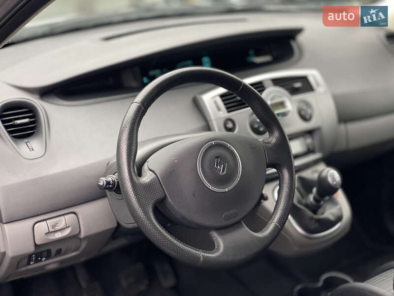 Минивэн Renault Scenic 2007 в Луцке