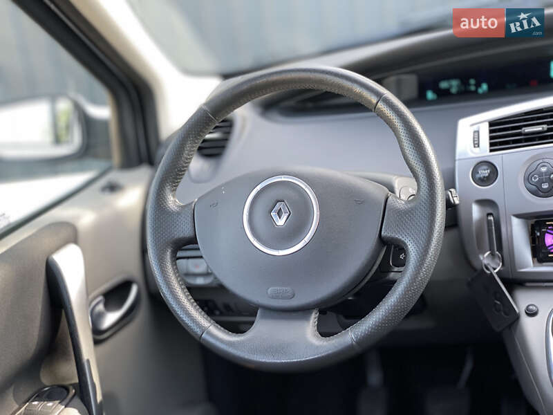 Минивэн Renault Scenic 2007 в Луцке