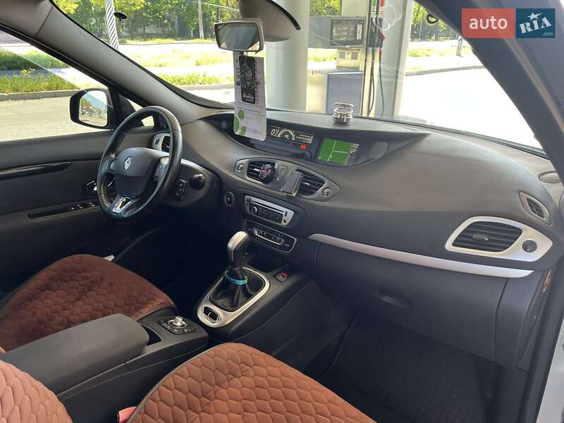 Минивэн Renault Scenic 2014 в Николаеве