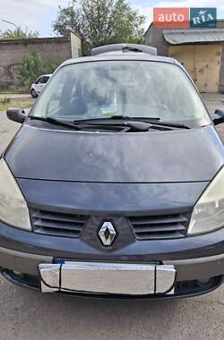 Минивэн Renault Scenic 2006 в 