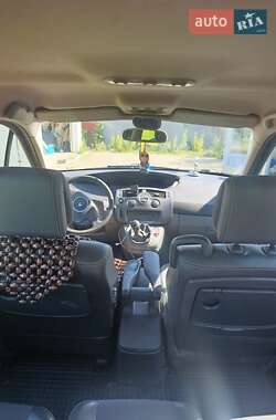 Минивэн Renault Scenic 2006 в 