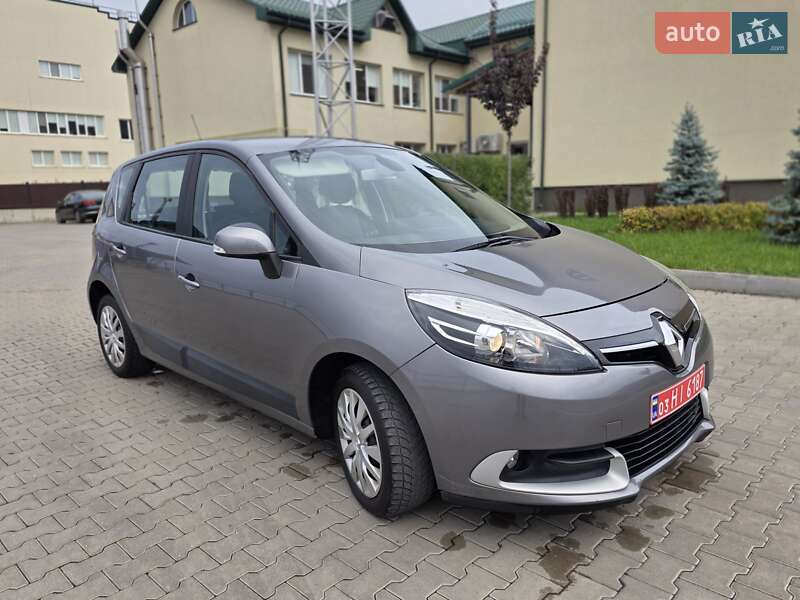 Минивэн Renault Scenic 2012 в 