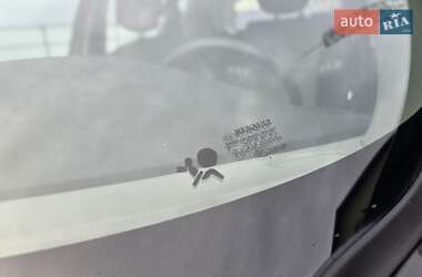 Минивэн Renault Scenic 2012 в 