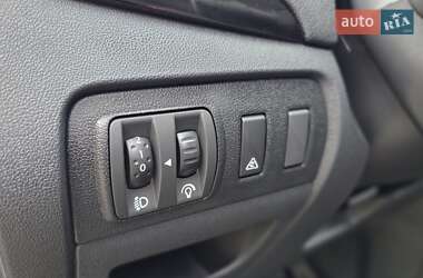 Минивэн Renault Scenic 2012 в 