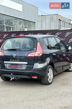 Минивэн Renault Scenic 2009 в 