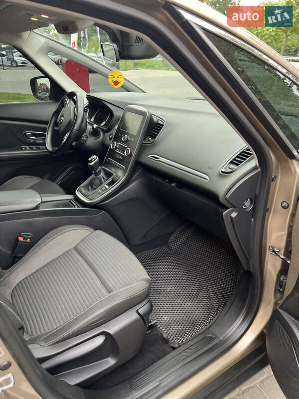 Минивэн Renault Scenic 2017 в Виннице
