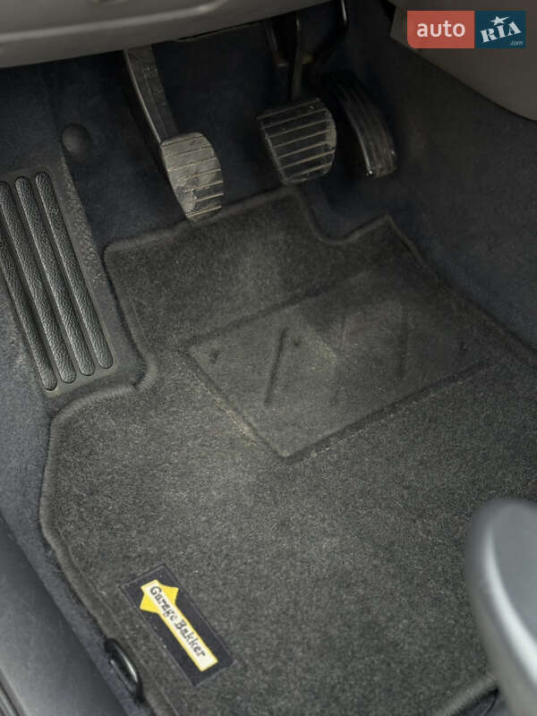 Минивэн Renault Scenic 2007 в Чернигове