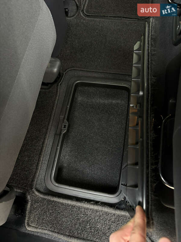Минивэн Renault Scenic 2007 в Чернигове