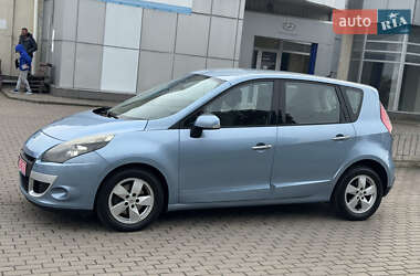 Минивэн Renault Scenic 2010 в 