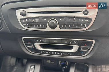 Минивэн Renault Scenic 2010 в 