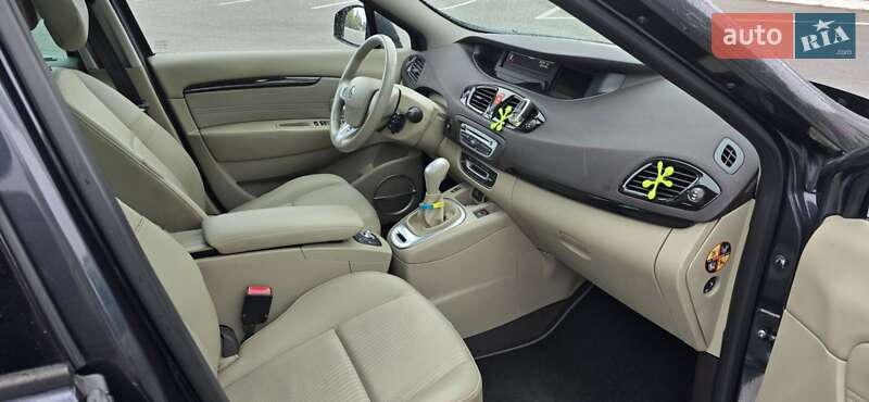 Мінівен Renault Scenic 2011 в Києві