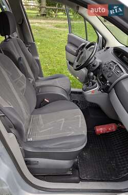 Минивэн Renault Scenic 2005 в 