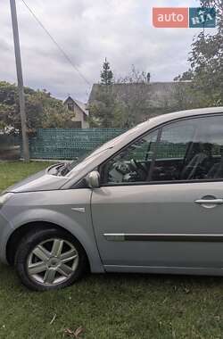 Минивэн Renault Scenic 2005 в 