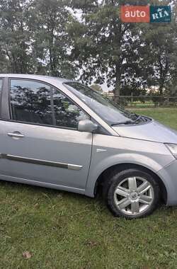Минивэн Renault Scenic 2005 в 