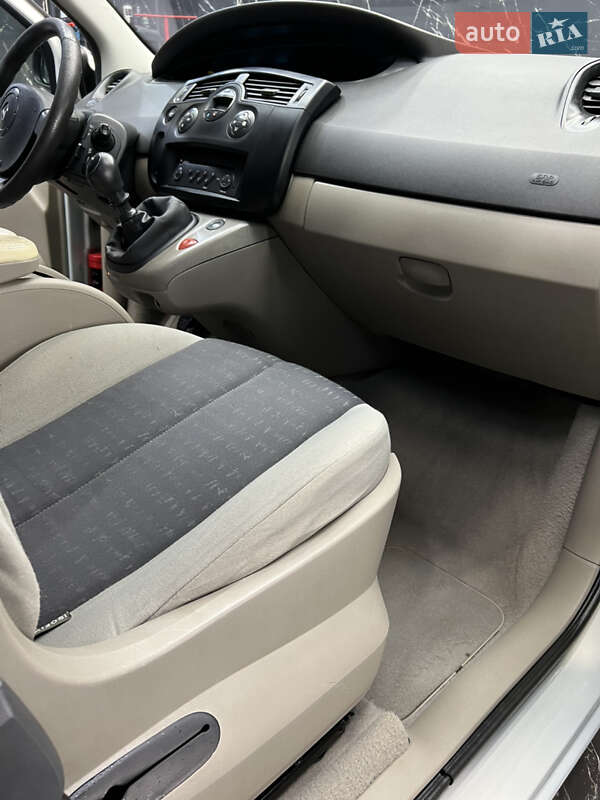 Минивэн Renault Scenic 2003 в Львове