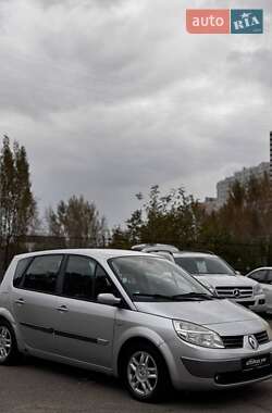 Минивэн Renault Scenic 2005 в 