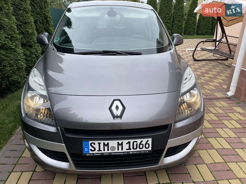 Минивэн Renault Scenic 2011 в Виннице