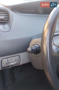 Минивэн Renault Scenic 2007 в 