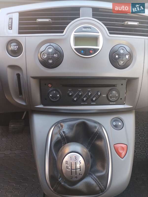 Минивэн Renault Scenic 2007 в Марганце